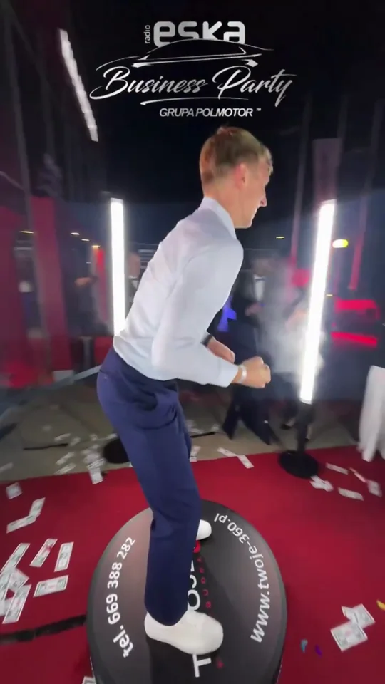 Kadr filmu - ESKA Biznes Party by Grupa Polmotor